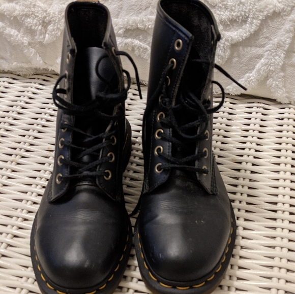 vegan leather dr martens